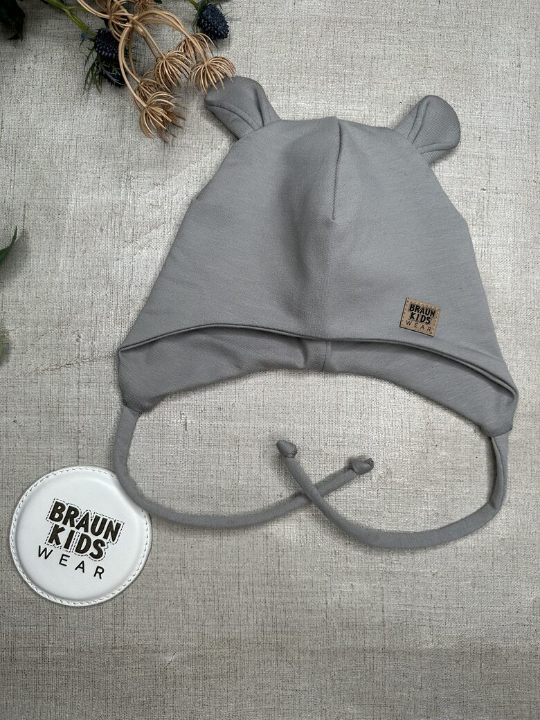 Starpsezonas sienamā cepure ar austiņām - gaiši pelēka (46- 48izm)