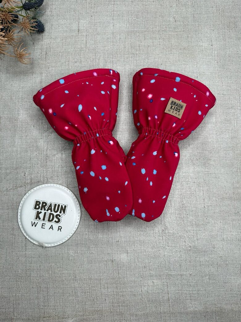 Ziemas softshell cimdi ar flīsa oderi -  Sarkani ar raibumiņiem