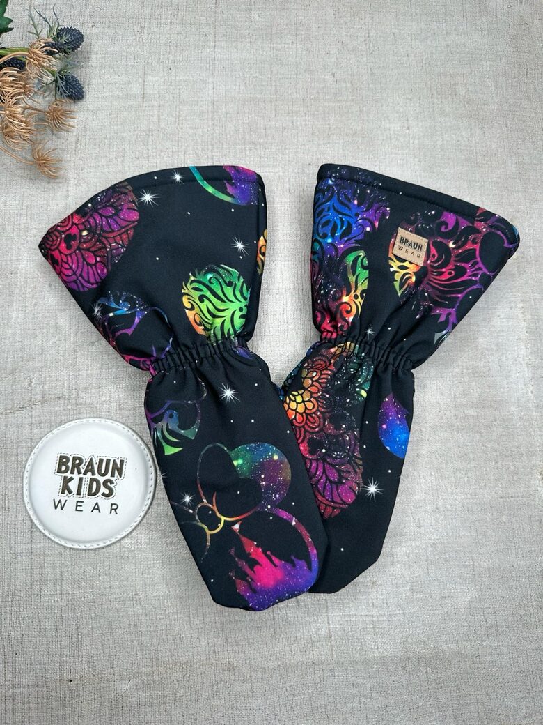 Ziemas softshell cimdi ar flīsa oderi  -  Mikimausu motīvs uz melna