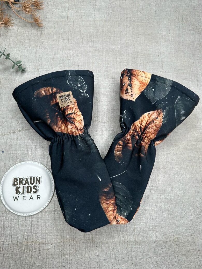 Ziemas softshell cimdi ar flīsa oderi -  Zeltainas lapas uz melna