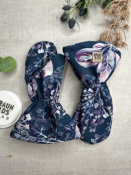 Ready-to-Ship Spring Autumn Softshell Mittens - Purple on blue