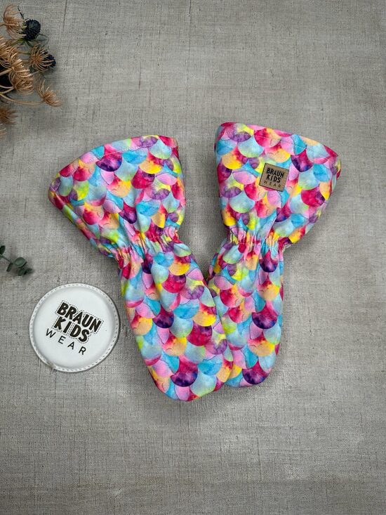 Ziemas softshell cimdi ar flīsa oderi – rozā nāriņu zvīņu apdruka