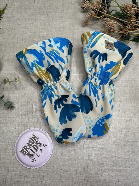 Starpsezonas softshell cimdi - smilšu ar zilu un okera abstraktu zīmējumu 